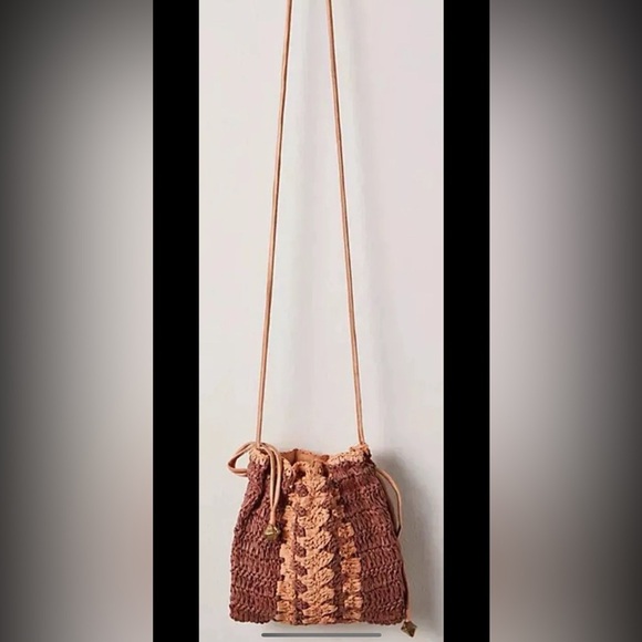 NWOT FREE PEOPLE Heatwave Mini Crossbody Woven Raffia Straw Drawstring Bohemian - Picture 5 of 16